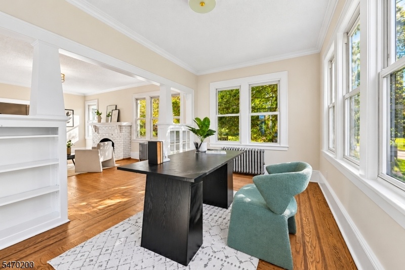 Sunroom/Office