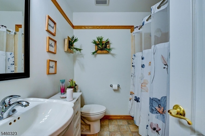 Main Bathroom