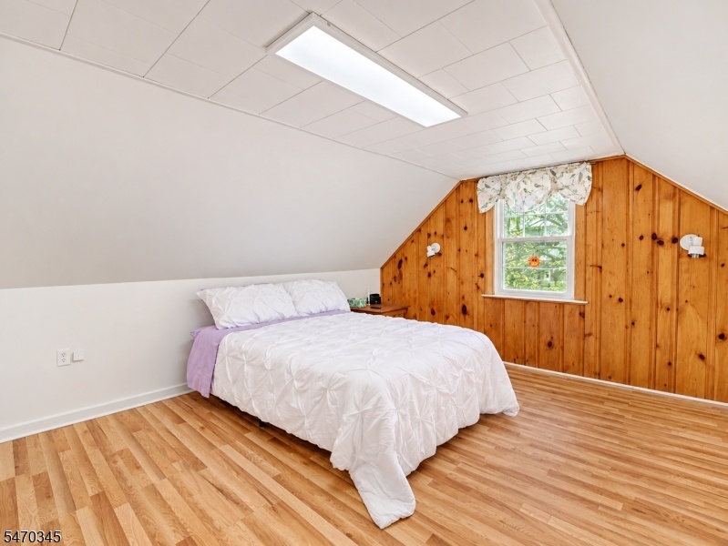 2nd floor bed