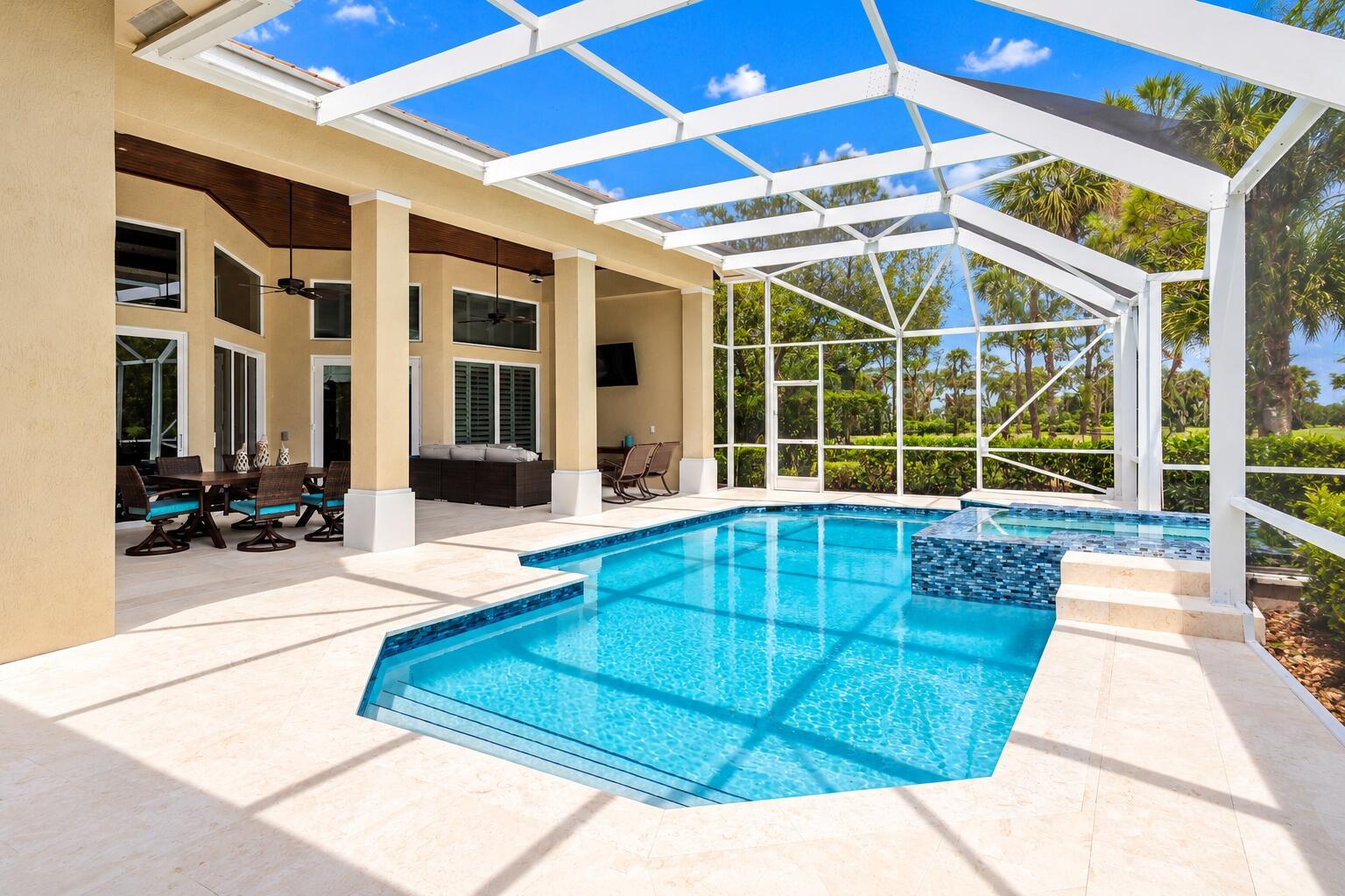 Pool/Hot Tub right off of covered patio area