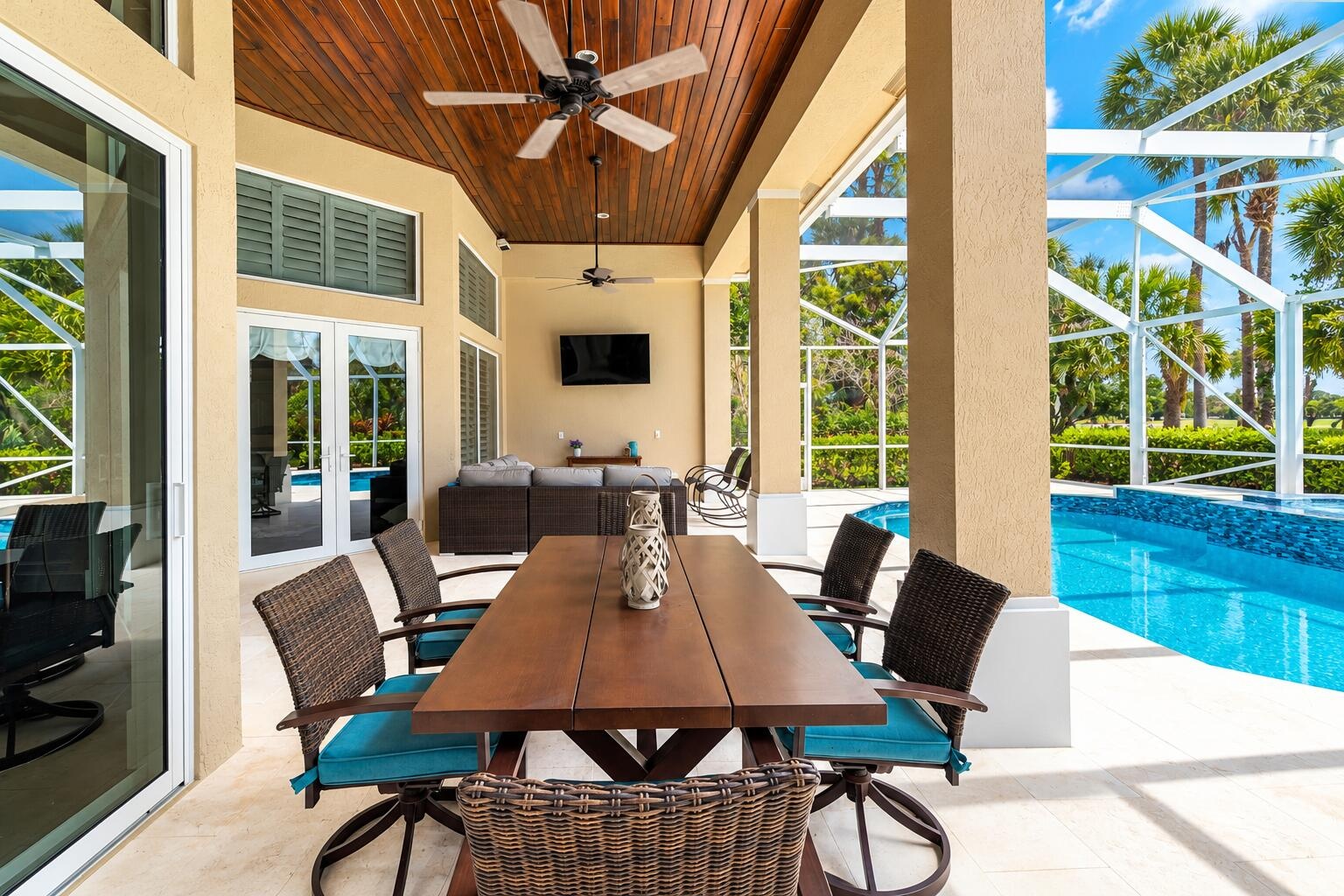 Covered Patio for Outdoor Dining