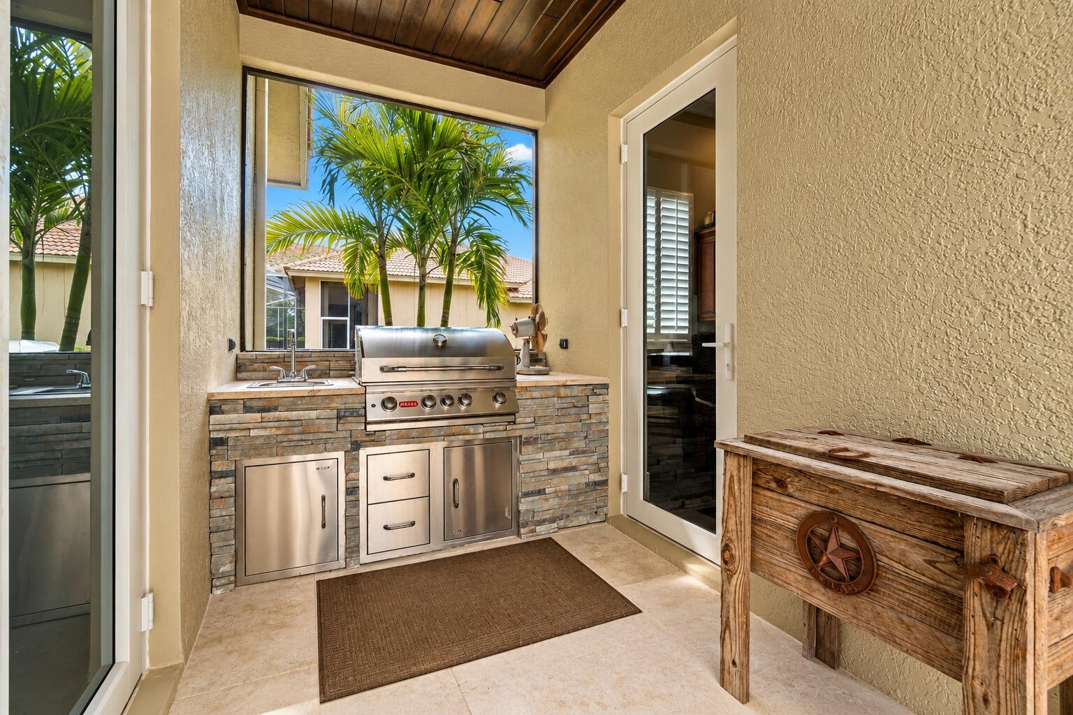 Outdoor Kitchen/Grill