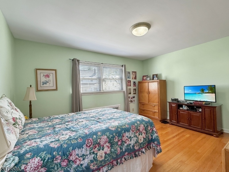 2nd Bedroom - 1st Floor
