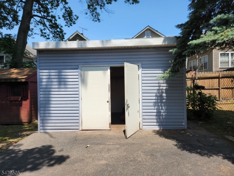Shed