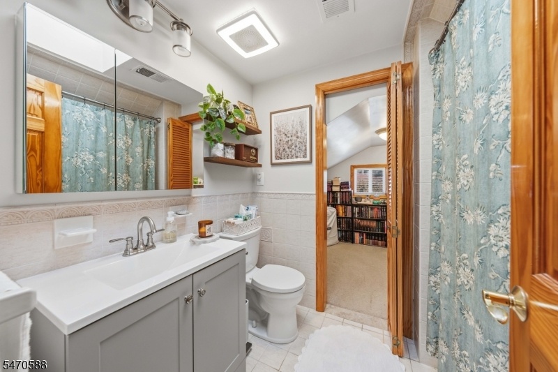 Upstairs Bathroom