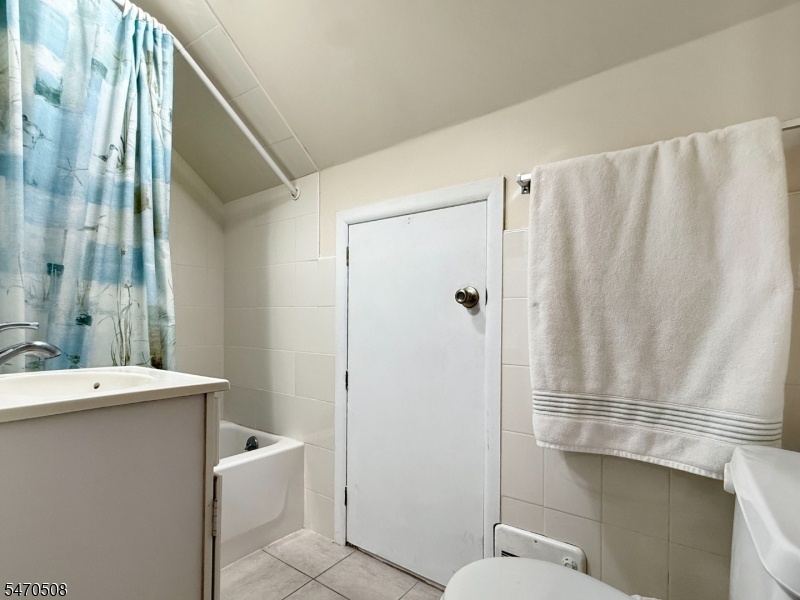 Full Bathroom - 2nd Floor