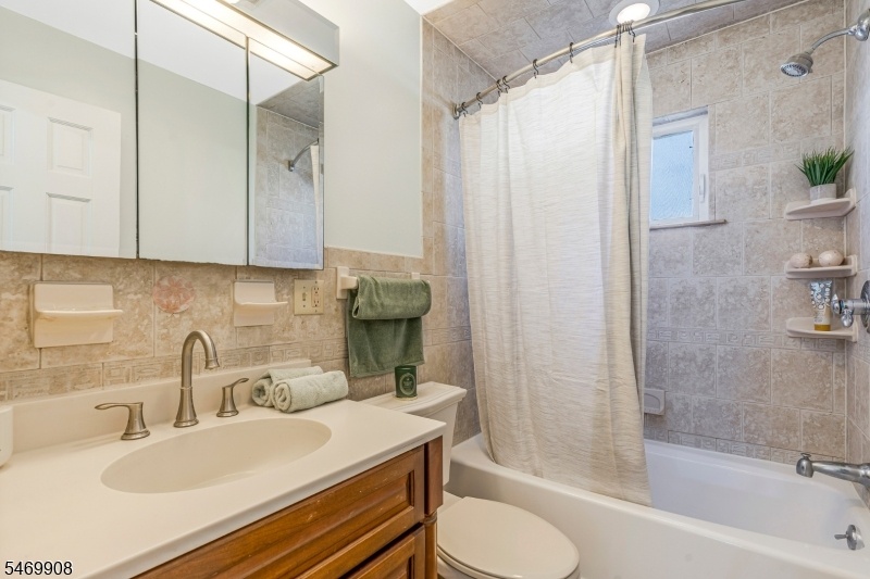 Main Bath
