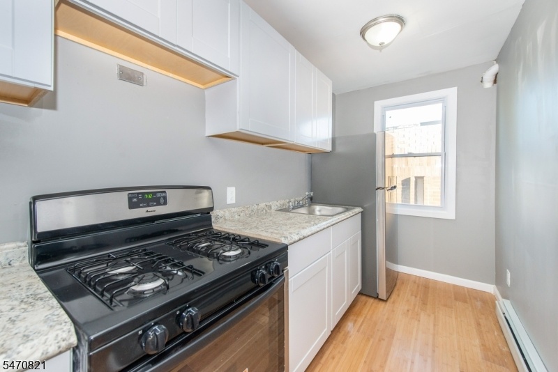 floor 3 kitchen
