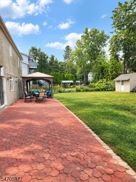 BACKYARD PATIO