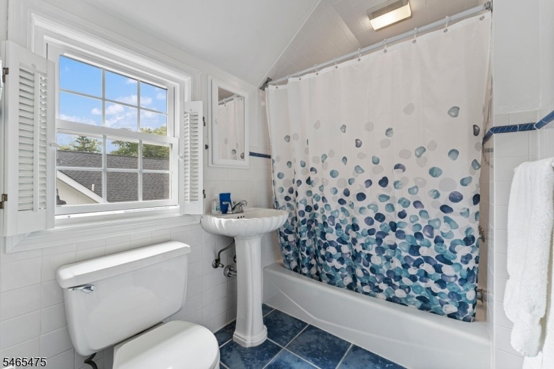 Upstairs Bathroom