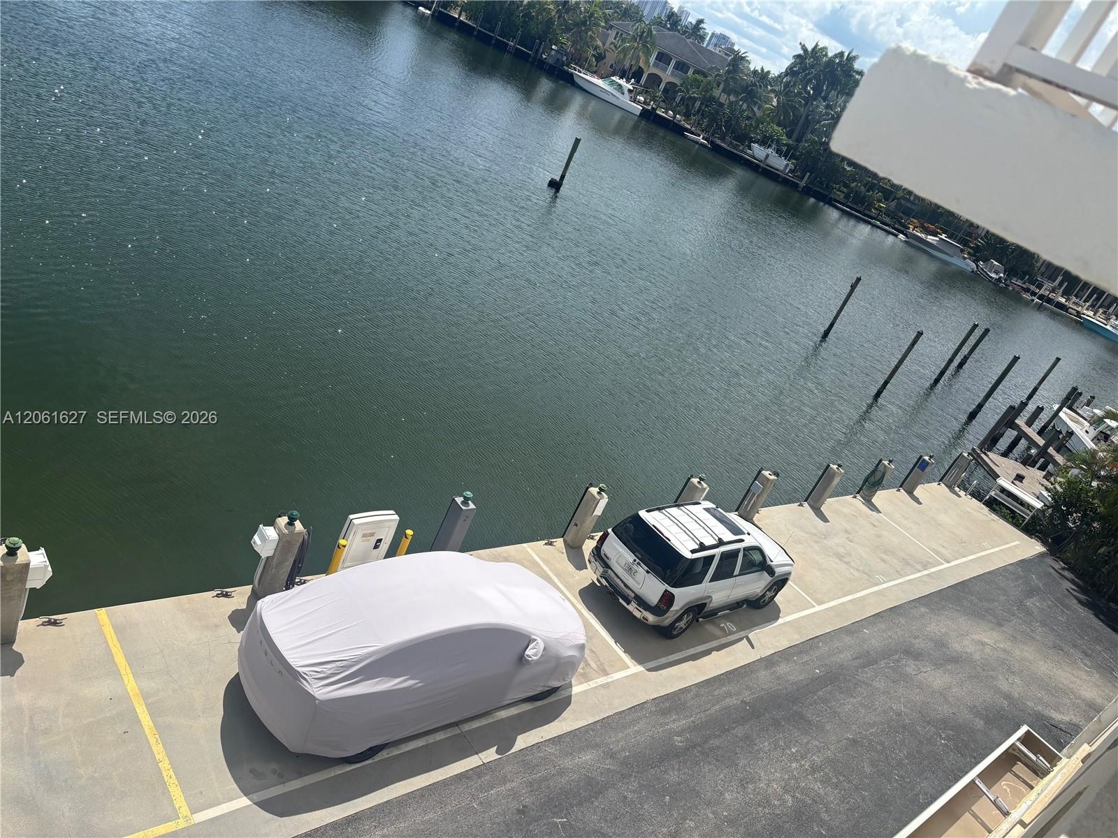 This space available for up to 62' Vessel