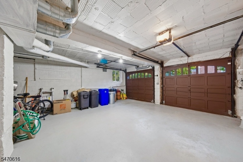Attached 2 Car Garage
