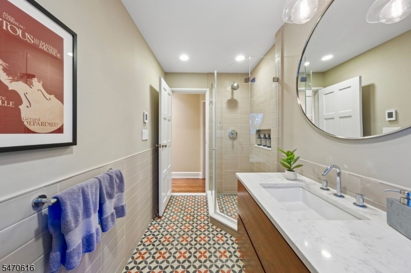 Full Bath