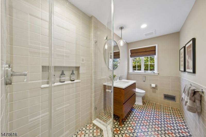 Full Bath
