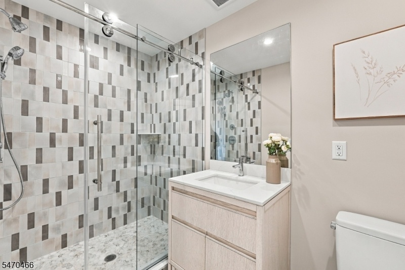 En Suite Bathroom