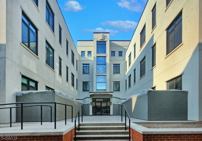 A building plaza Entrance