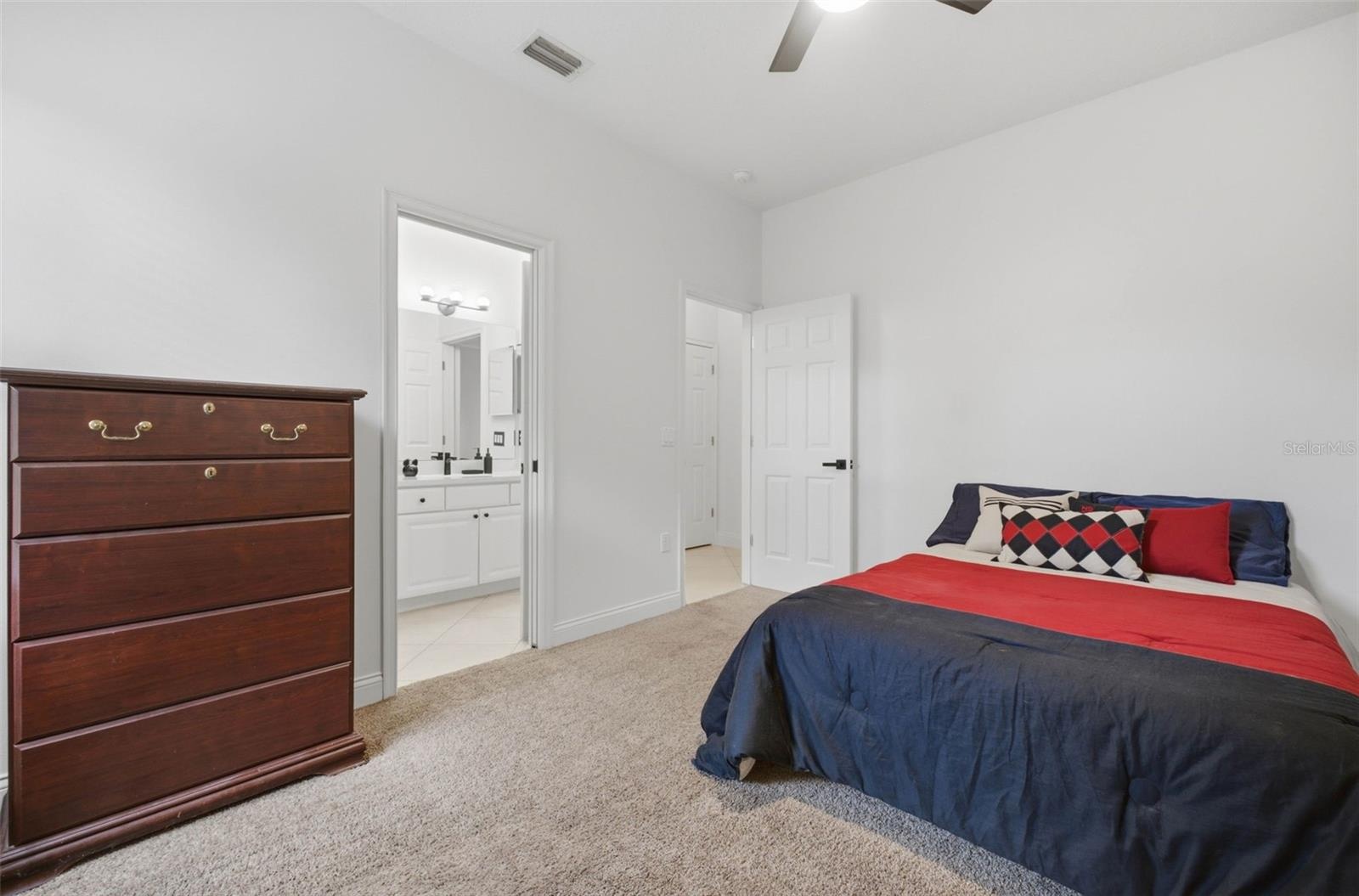 Bedroom 3 w/ensuite