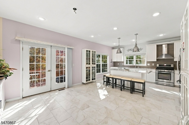 Eat in Kitchen