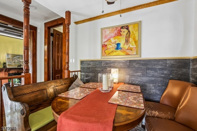 Breakfast Room