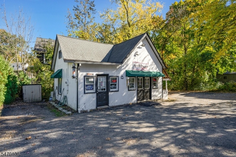 SEPERATE COMMERCIAL BUILDING