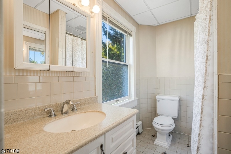 UNIT 3 FULL BATH