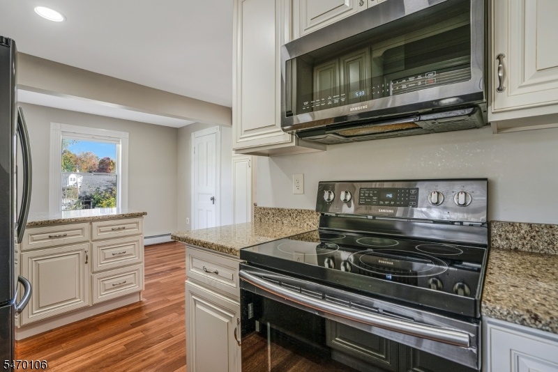 UNIT 3 KITCHEN