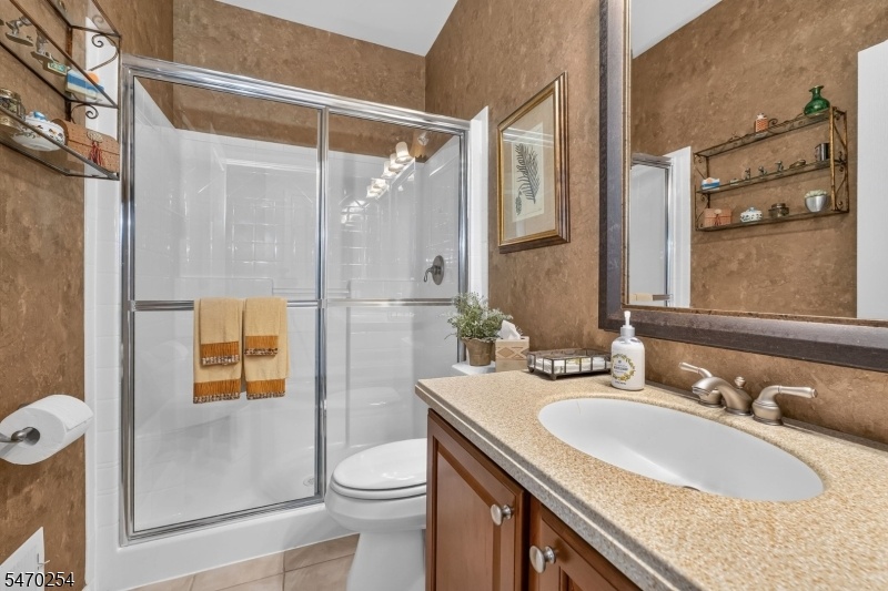 2nd Bath on Main Level