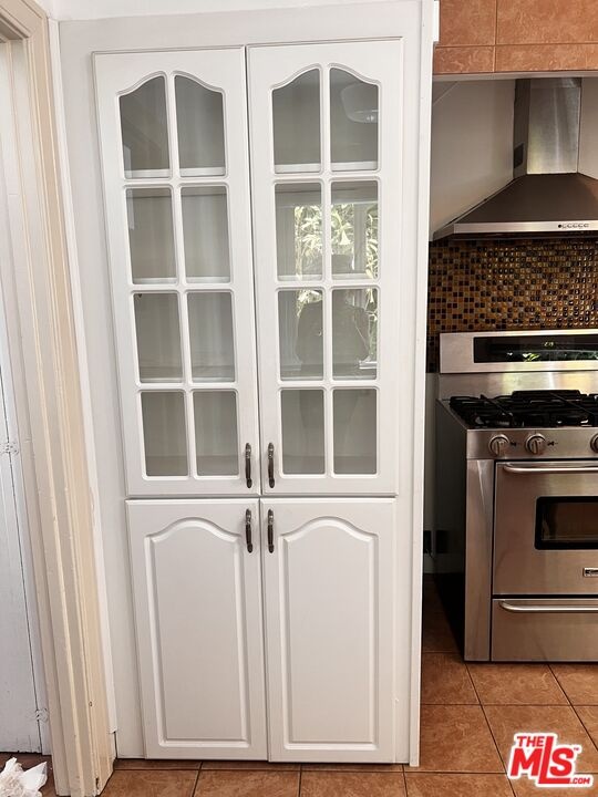 Kitchen Pantry