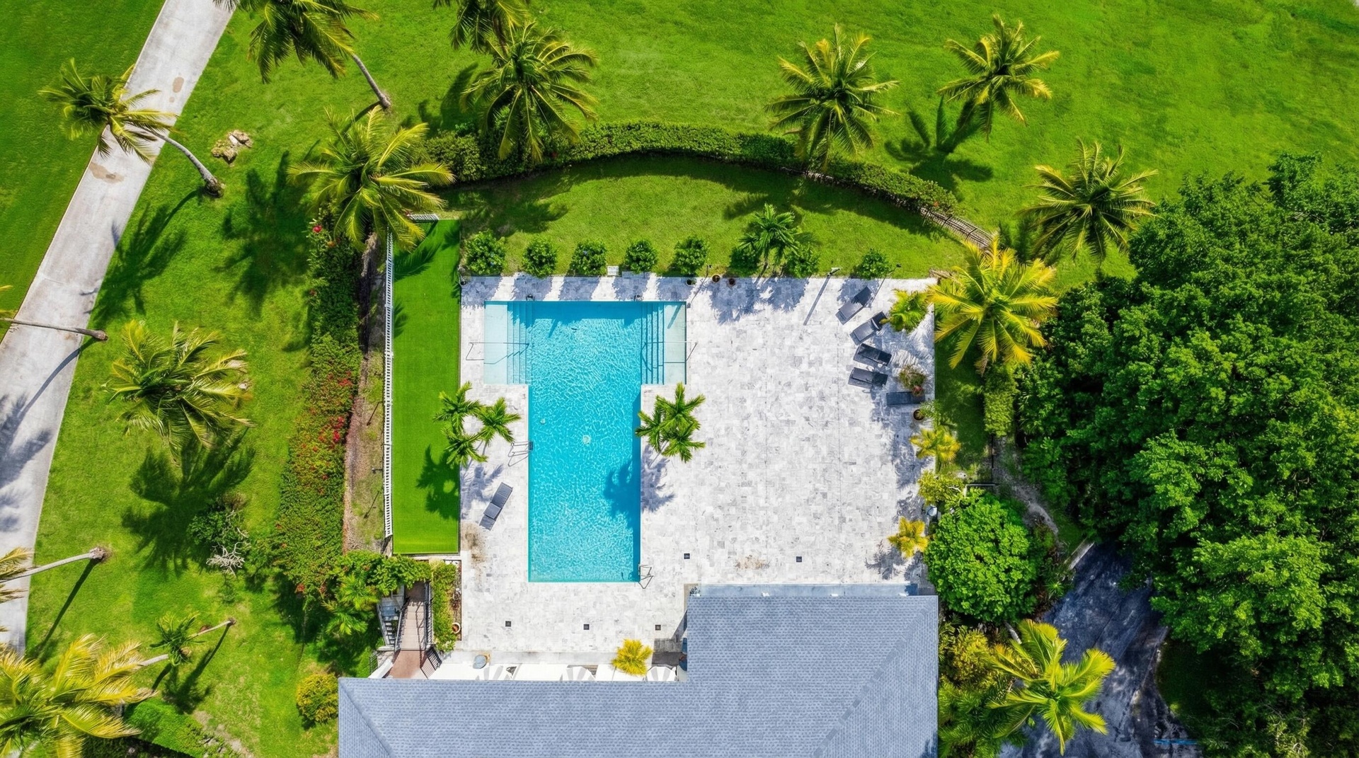 Community pool
