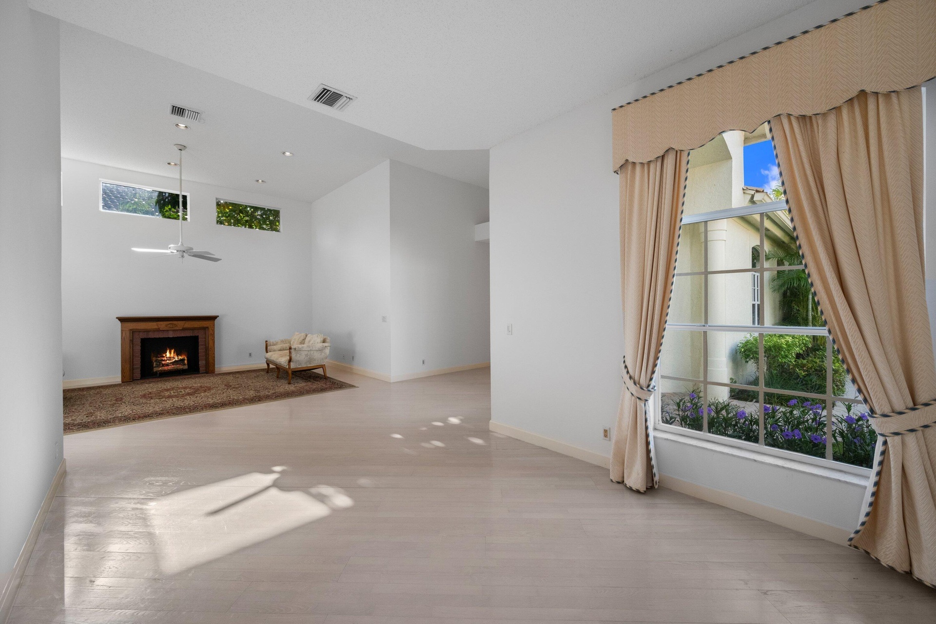 Formal dining room