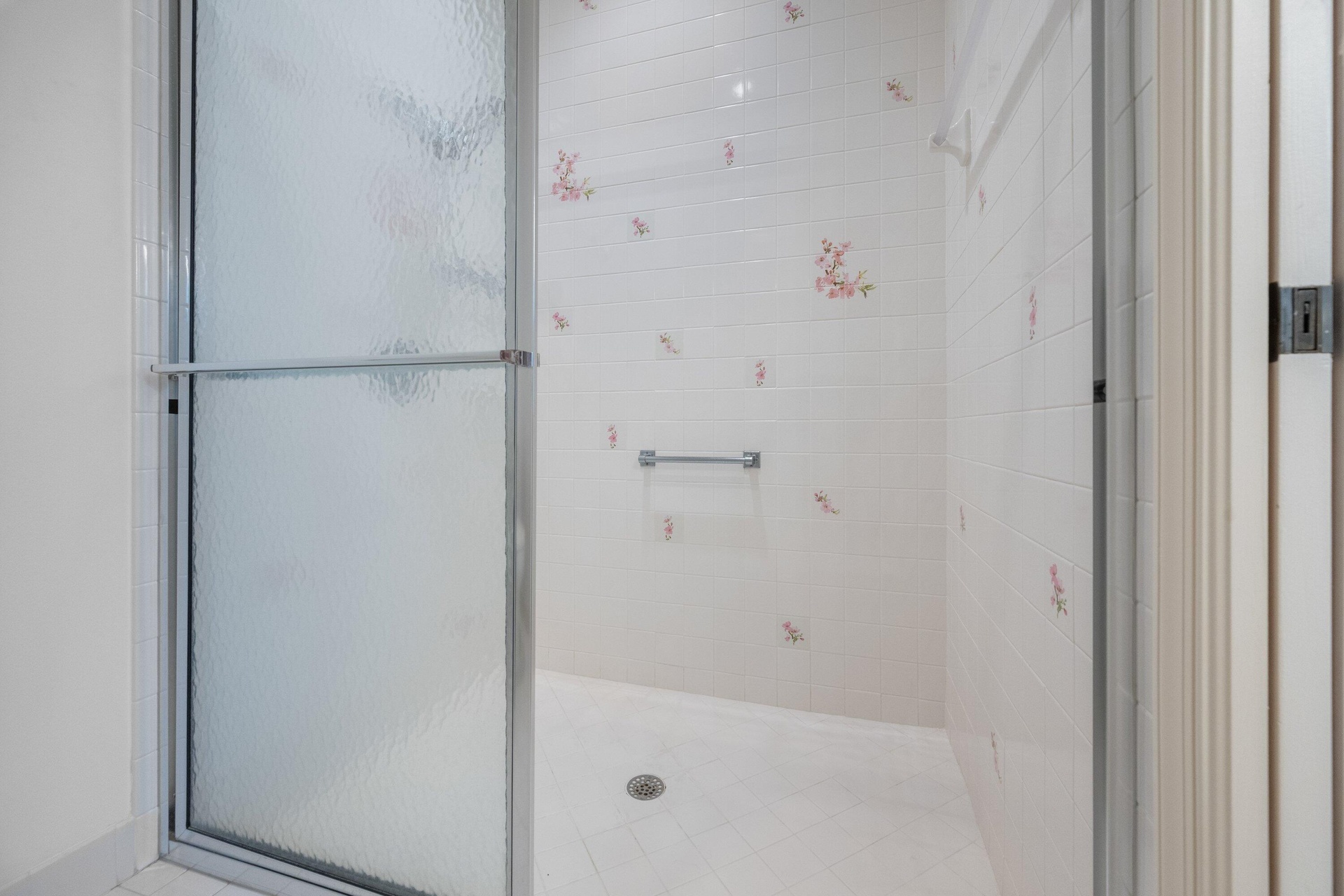 Primary shower