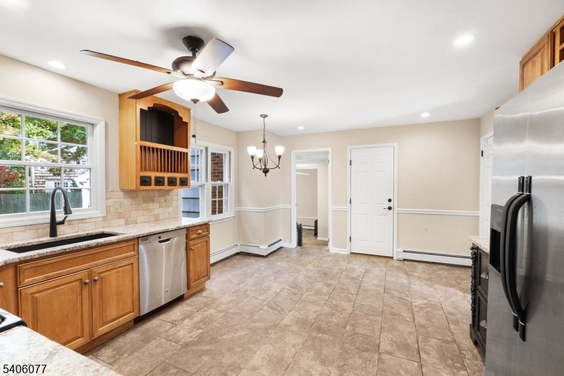Kitchen - Opens to Family Room