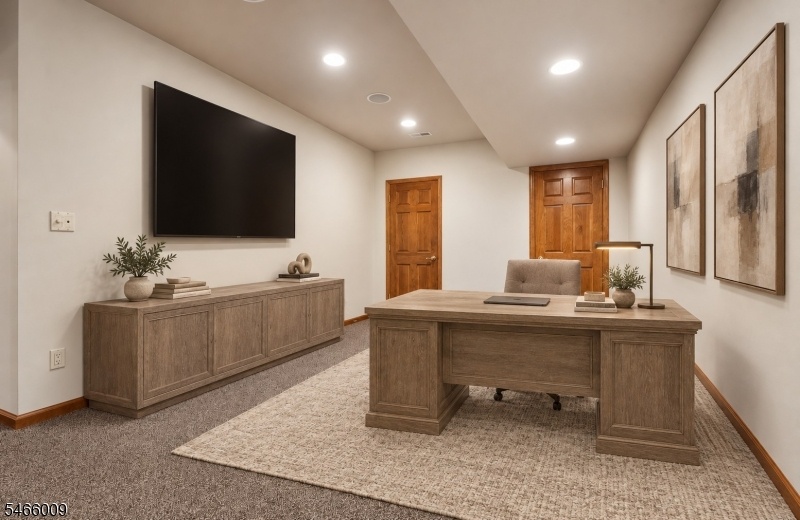 Office/Flex Virtually Staged