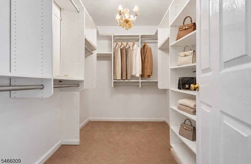 Walk-in Virtually Staged