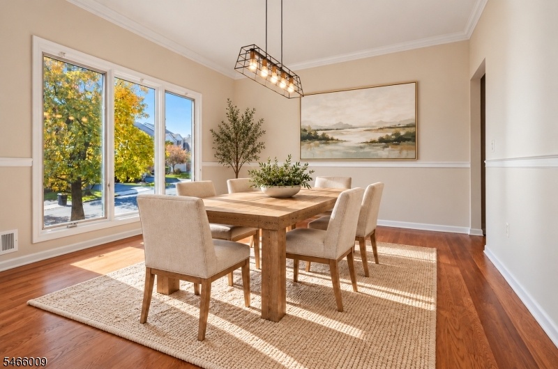Dining Room Virtually Staged