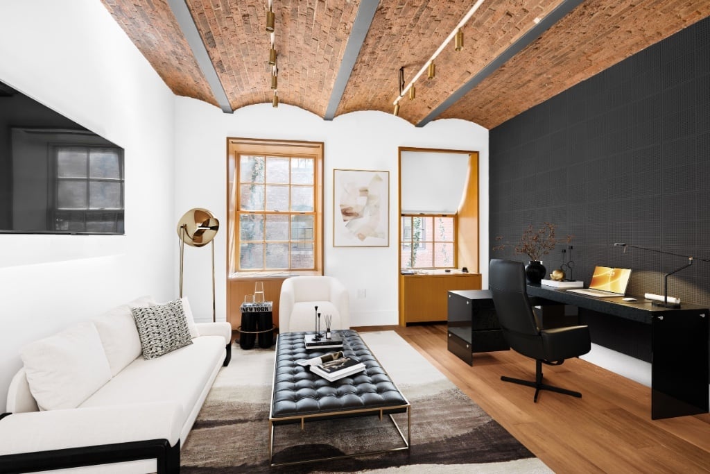 office/3rd bedroom