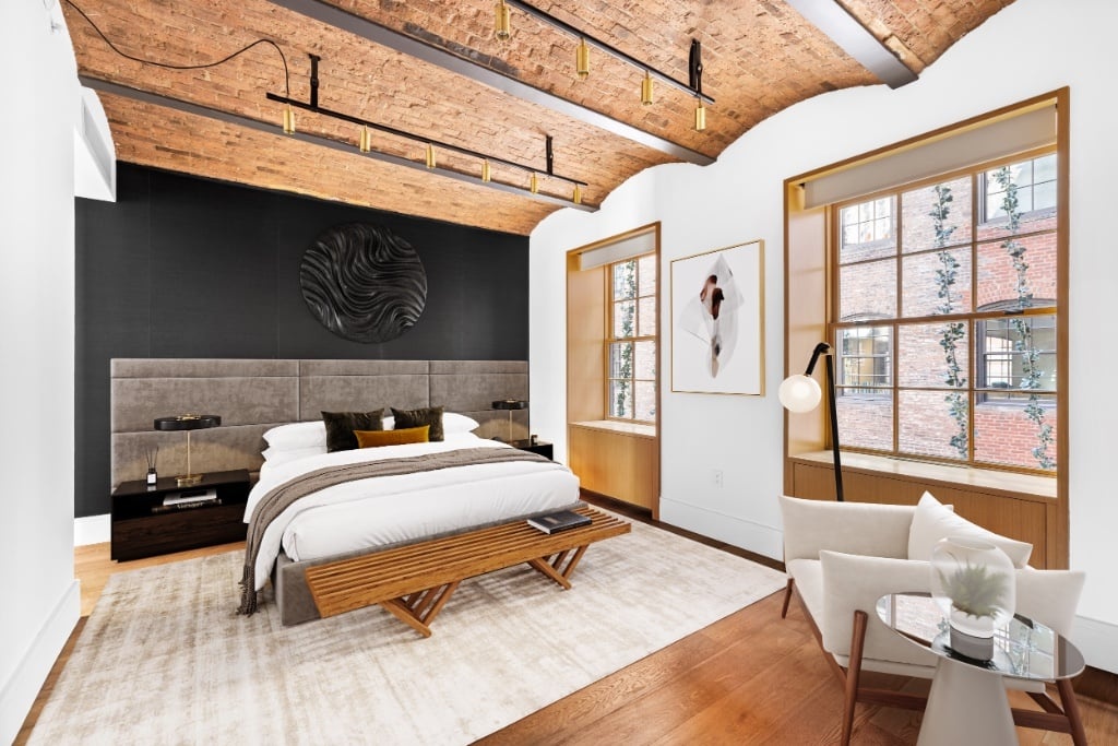second bedroom