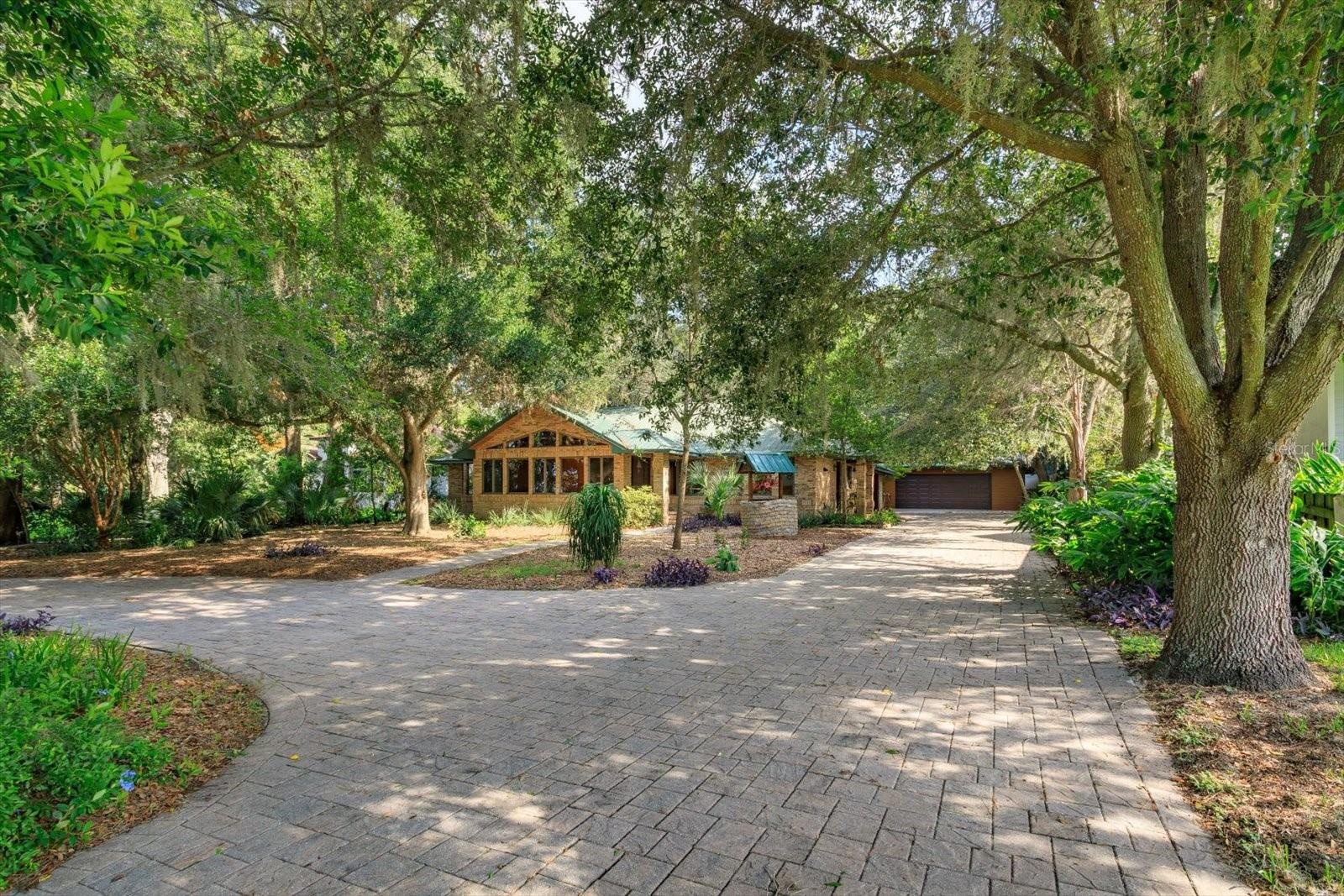 Paver Circular Driveway