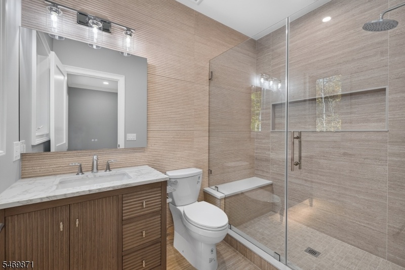 BR 4 bath
