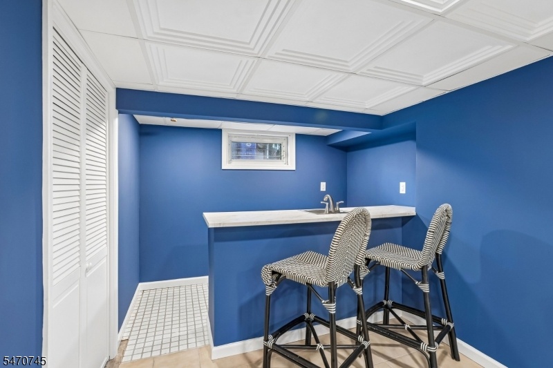 Wet Bar