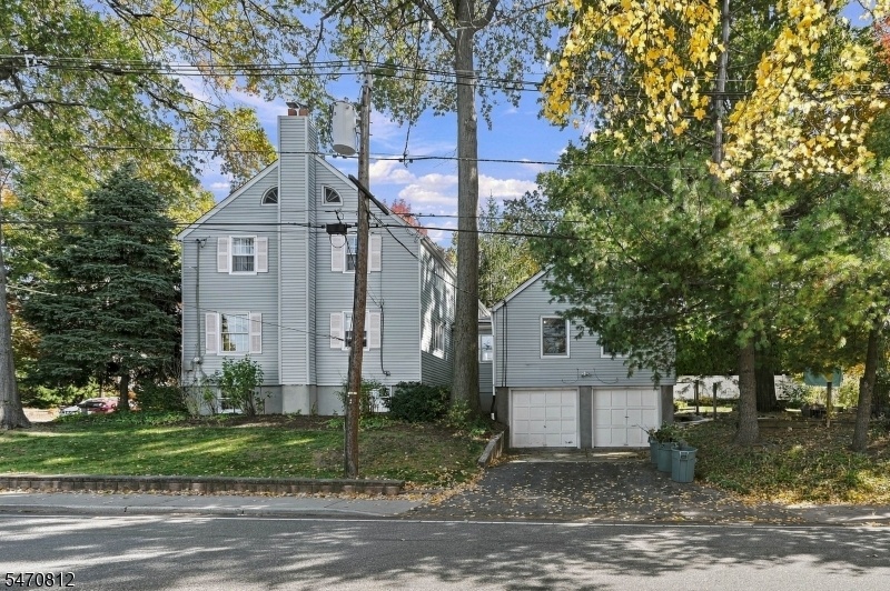 Double car garage