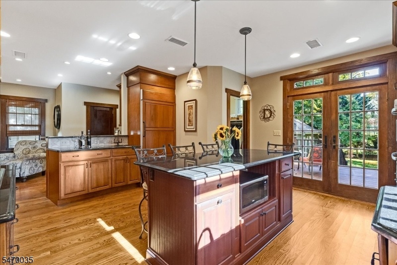Wet Bar with Copper Sink
