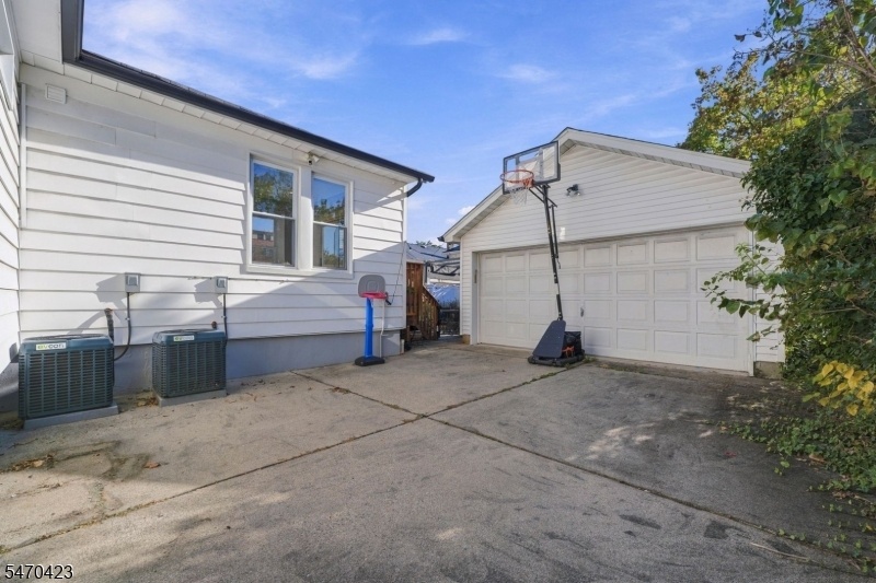 2 Car Garage
