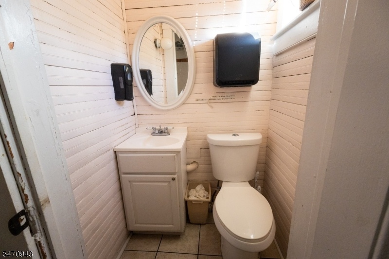 Lavatory