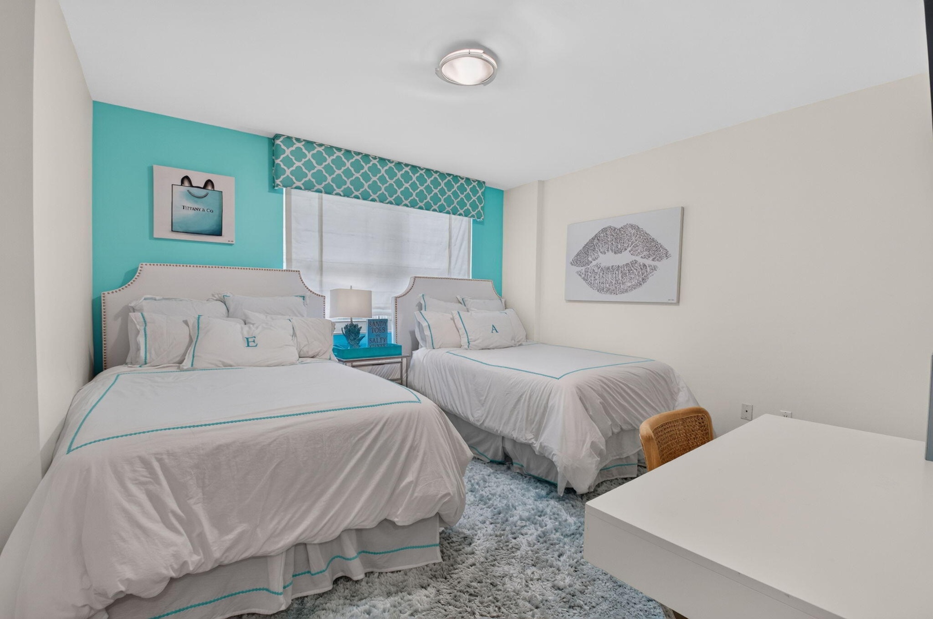 Guest bedroom.