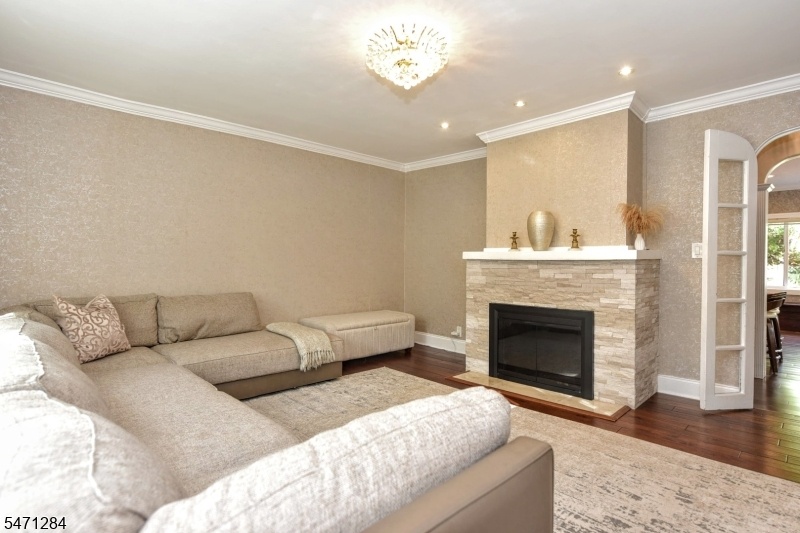 Spacious Living Room
