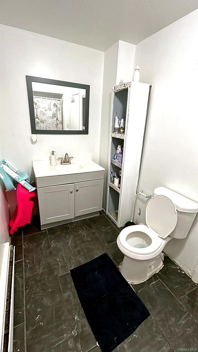 Unit 1 - Bathroom