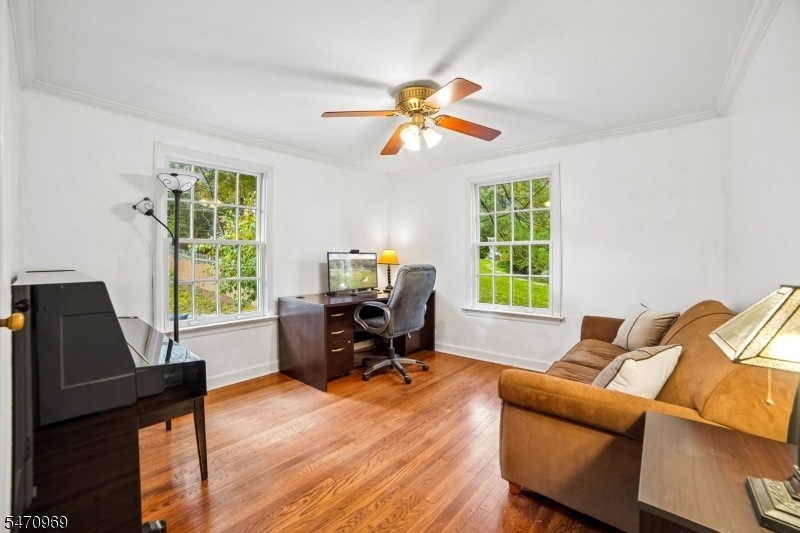 4th BR/office