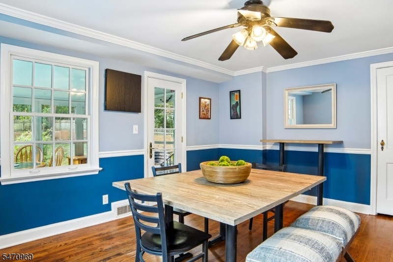 Dining room w/door to porch