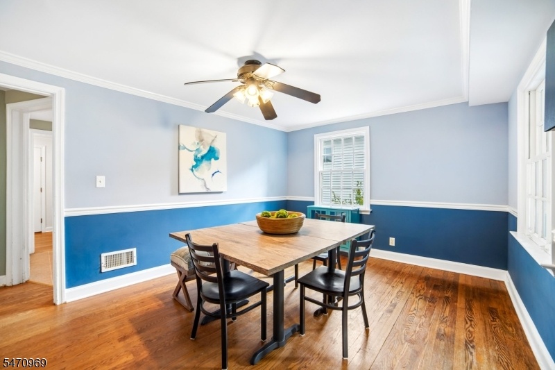 Dining room alternative view